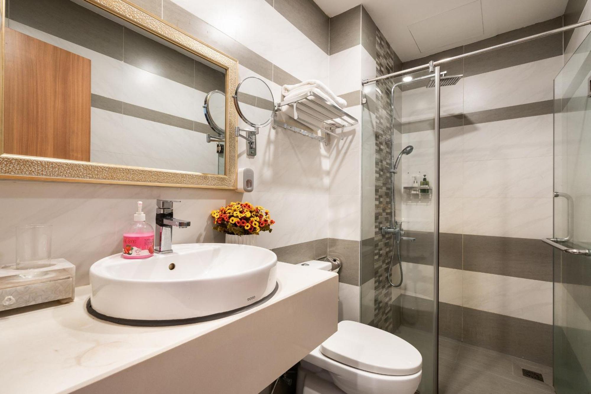 Luna Saigon - Bui Vien Walking Street 3* TP. Hồ Chí Minh